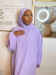 abaya avec foulard intégré