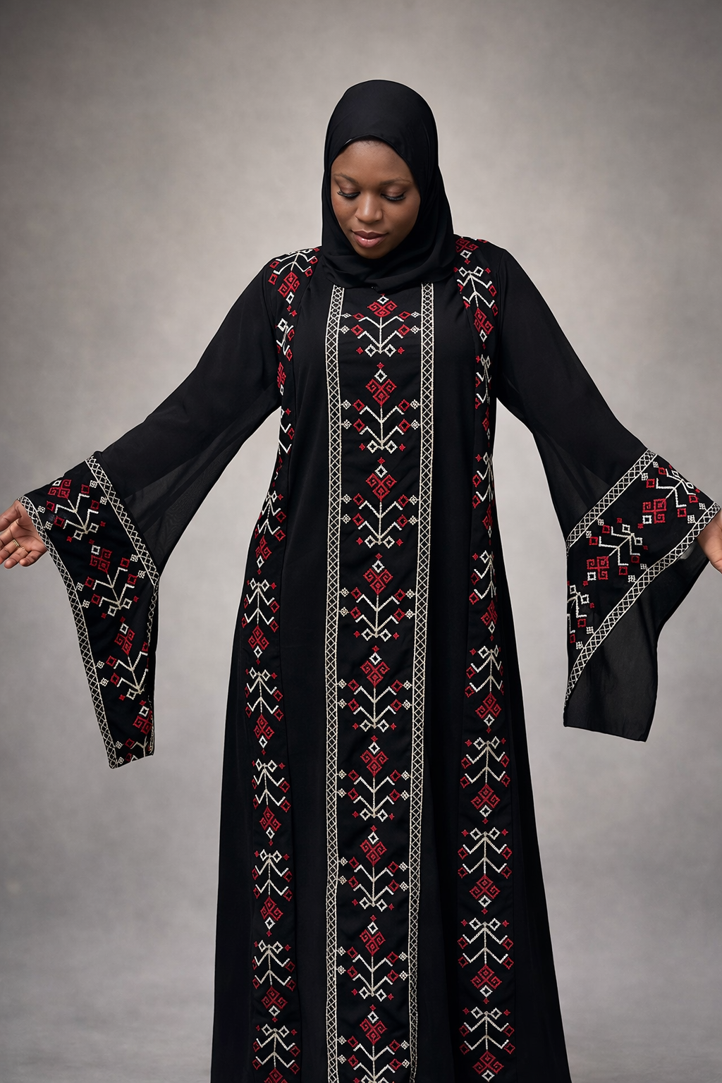 abaya brodée